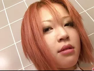¡Rubia caliente se acerca y se entrega peliculas gratis de sexo duro a una polla morena!