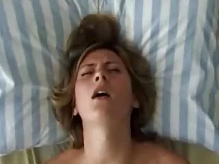 ¿Qué es mejor que un vibrador o un miembro de un ser querido? xxx peliculas en castellano