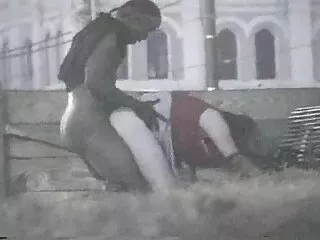 La turista nudista Hana Skrabalova no se avergüenza de peliculas online gratis xxx mostrarse desnuda