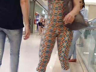Un caso de libertinaje en un salón incesto peliculas completas de masajes